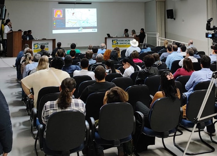 1ª Audiência Pública da Revisão do Plano Diretor de Assis é realizada com participação ativa da comunidade