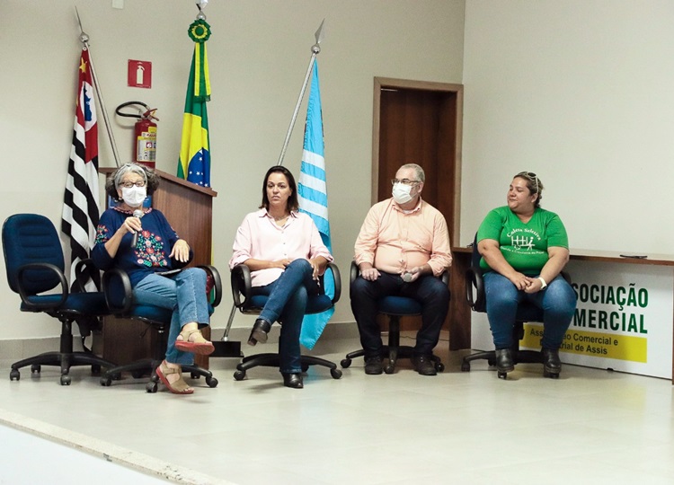 MEIO AMBIENTE EM MOVIMENTO: Prefeitura realiza encontro para fortalecer a coleta de recicláveis no município