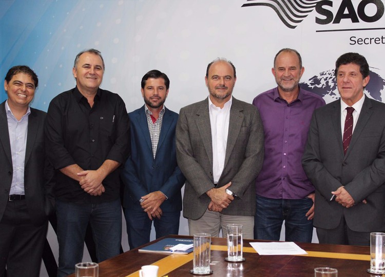Prefeitos do CIVAP apresentam novo modelo de gestão do Setor de Oncologia ao secretário de Estado da Saúde