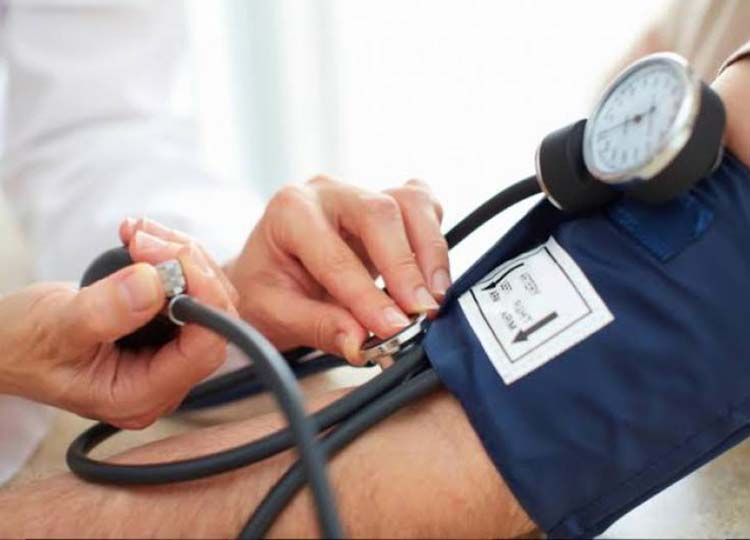 Hipertensos grau 1 entram na lista de comorbidades da vacinação contra COVID-19