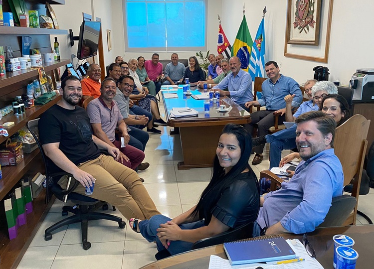 Prefeito José Fernandes avalia obras a serem entregues em Assis