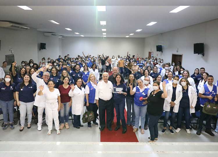 SAÚDE EM MOVIMENTO: Secretaria da Saúde promove desfile entre servidores e apresenta outras novidades