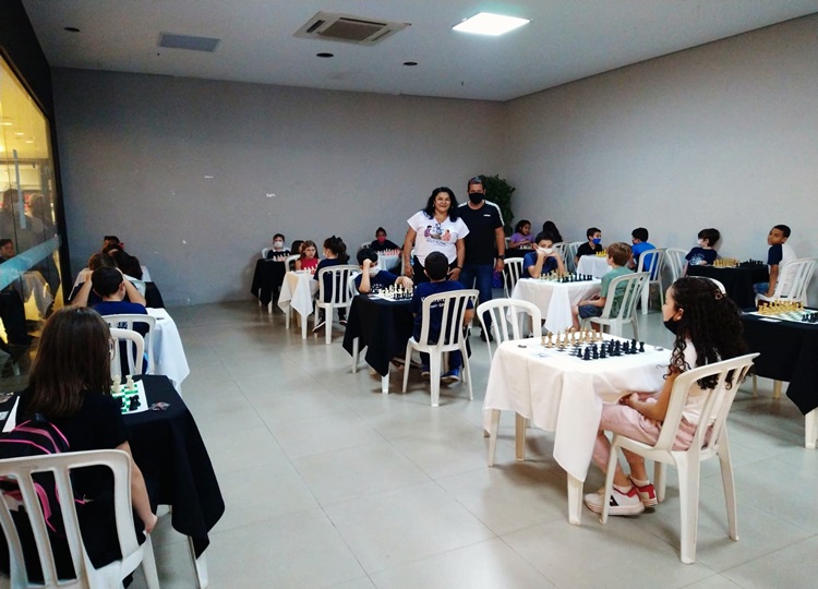 ASSIS EM MOVIMENTO:  II Torneio de Xadrez é realizado no Assis Plaza Shopping