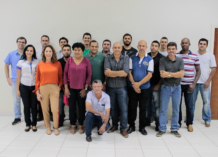Em Assis, alunos do Super MEI recebem certificação
