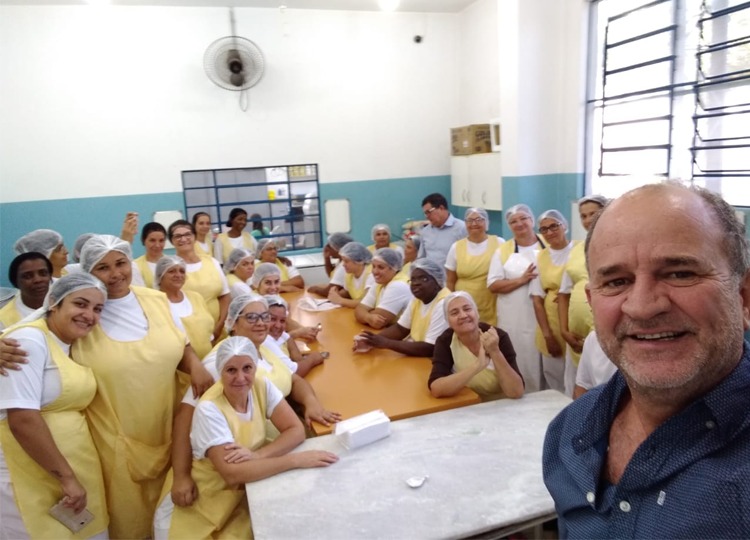 Prefeito José Fernandes e vereador Gordinho visitam Cozinha Piloto