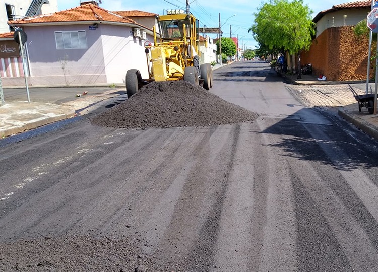 Vila Souza e Rua Osvaldo Cruz recebem reperfilagem asfáltica