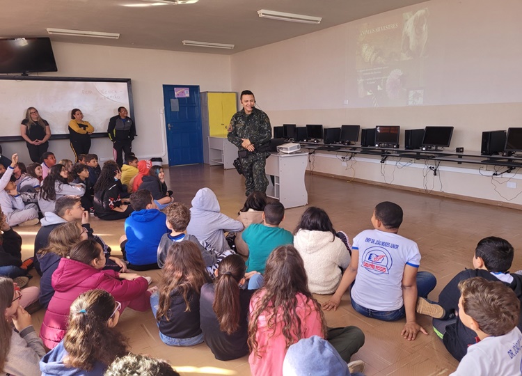 Alunos da EMEF ‘Dr. João Mendes Júnior’ participam de palestra sobre a importância da preservação do Meio Ambiente