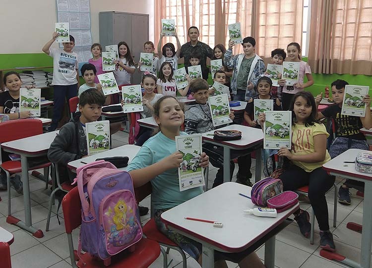 EMEIFS Angélica Amorim e Maria Valverde recebem projeto da Polícia Militar Ambiental