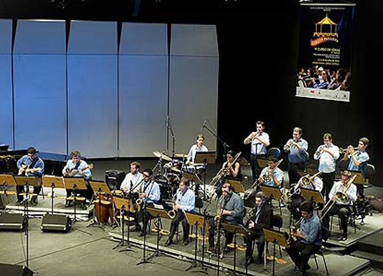 Ingressos para Big Band já podem ser retirados no Teatro Municipal