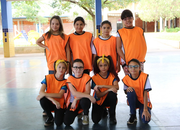Alunas da EMEIF Alides Celeste participam da 1ª Copinha de Futsal