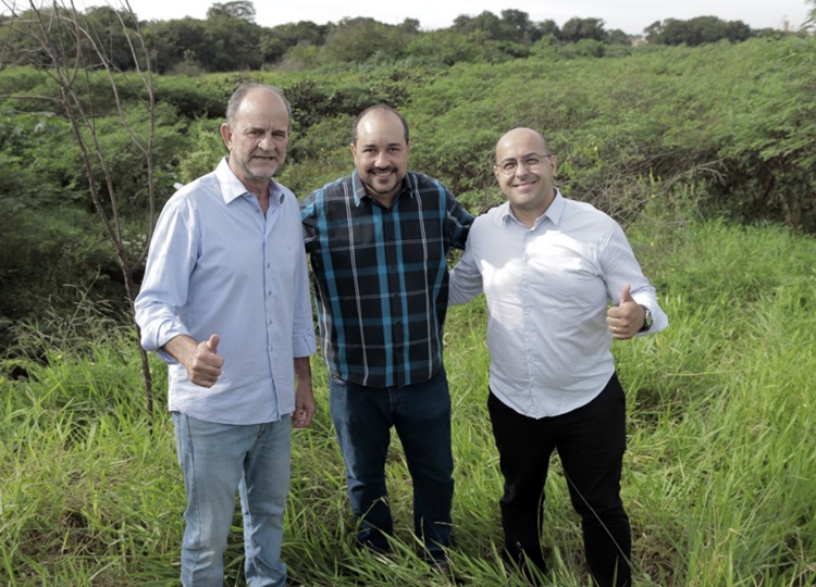 CIDADE EM MOVIMENTO: Prefeito José Fernandes confirma que Projeto Ambiental na Água da Porca será retomado