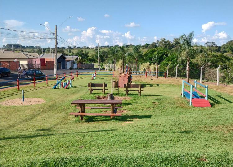 Prefeitura finaliza trabalhos de revitalização do parque no bairro Nossa Senhora de Fátima (Pacaembu)