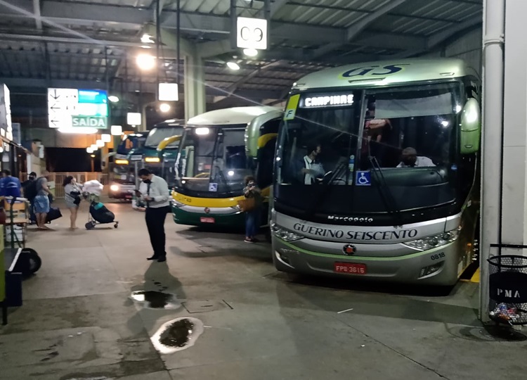 Terminal Rodoviário tem o maior movimento do ano neste feriado prolongado