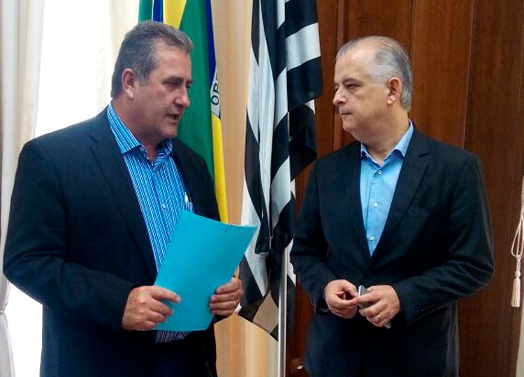 Márcio Veterinário solicita R$ 2 milhões  para recapeamento