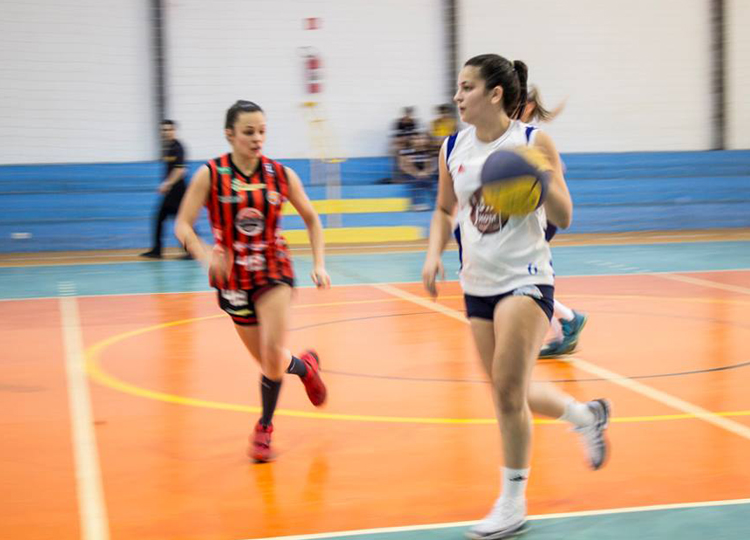 Basquete feminino vence mais um jogo na Liga