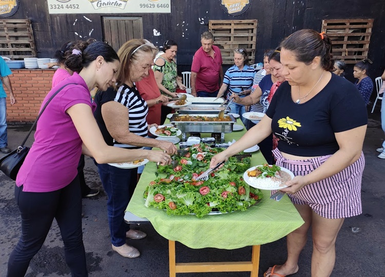 Prefeitura realiza almoço em homenagem aos agricultores e beneficiários do PAA em celebração ao Dia do Agricultor