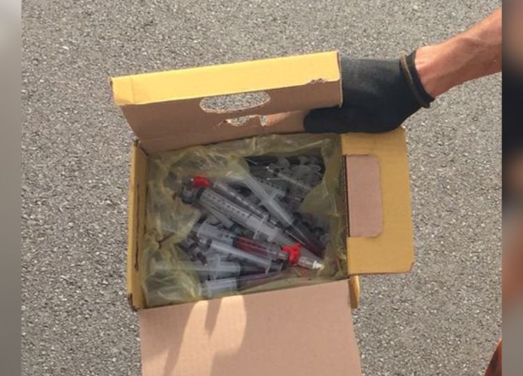 Lixo hospitalar é descartado de forma irregular em Assis