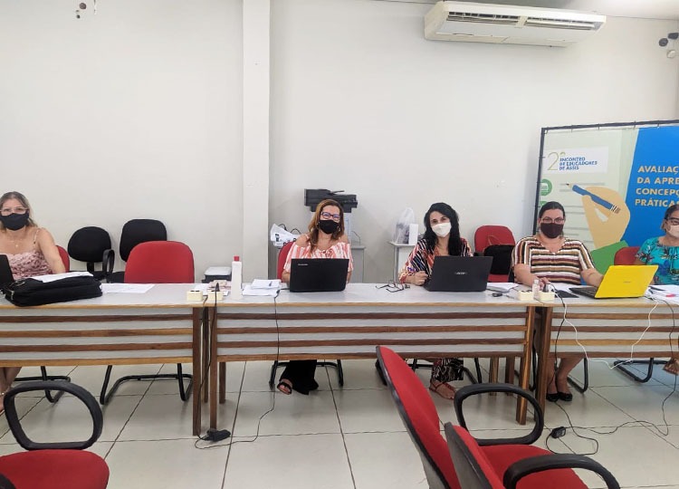 Profissionais da Educação participam de processo Prova de Mérito