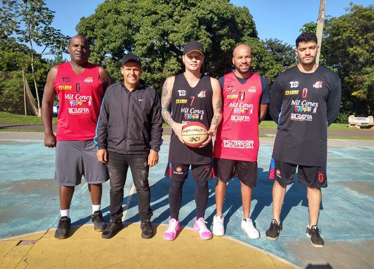 ESPORTE EM MOVIMENTO: Secretaria de Esportes apresenta equipe de ‘Basquete 3x3’