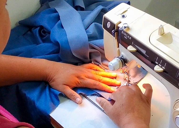 Inscrições para o curso básico de corte e costura da Escola de Moda será nesta quinta-feira, 12