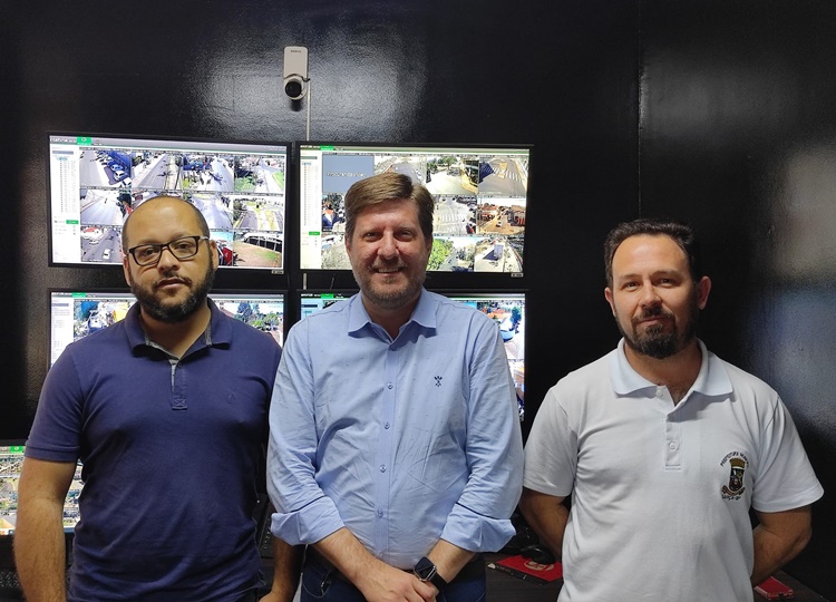 Gestor de Tecnologia de Assis visita Prefeitura de Garça