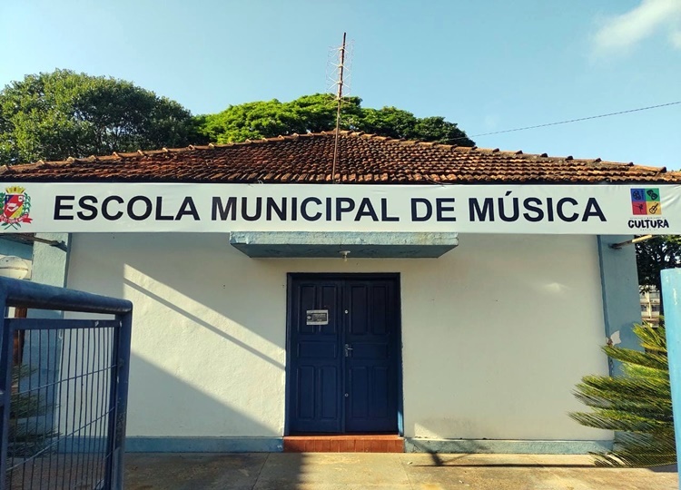 Escola Municipal de Música de Assis abre inscrições para novos alunos e rematrículas