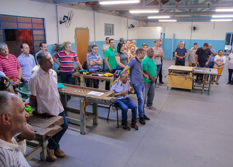 Curso básico em Marcenaria é inaugurado em Assis