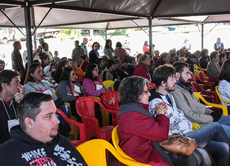 COOCASSIS sedia encontro e reúne catadores do Oeste Paulista