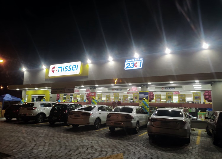 ASSIS EM MOVIMENTO: Rede de farmácias 'Nissei' inaugura primeira loja na cidade