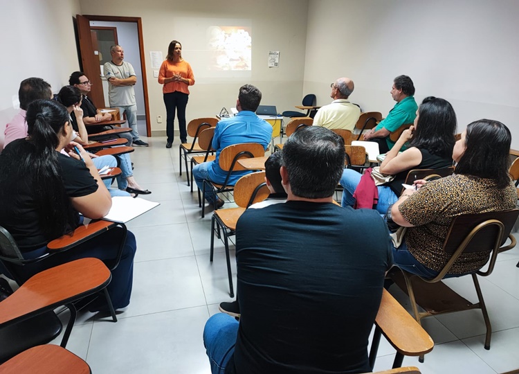Prefeitura realiza encontro para apresentação do novo S.I.M, as mudanças e os prazos para adequação