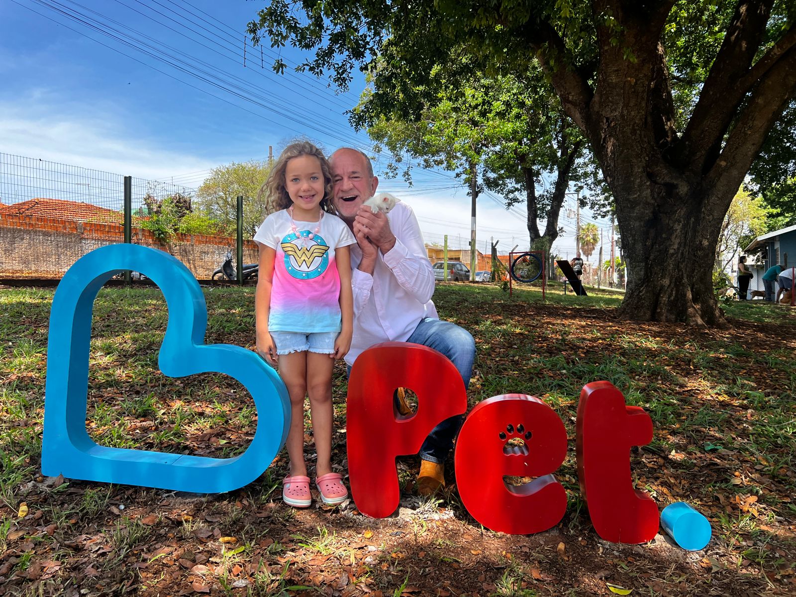 Domingo Pet e Vacinação Antirrábica no Parque da Juventude são realizados com sucesso no Parque da Juventude em Assis