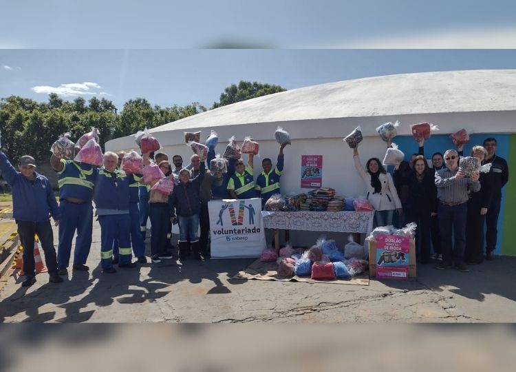 SOLIDARIEDADE EM MOVIMENTO: Sabesp faz a doação de alimentos e cobertores ao Fundo Social