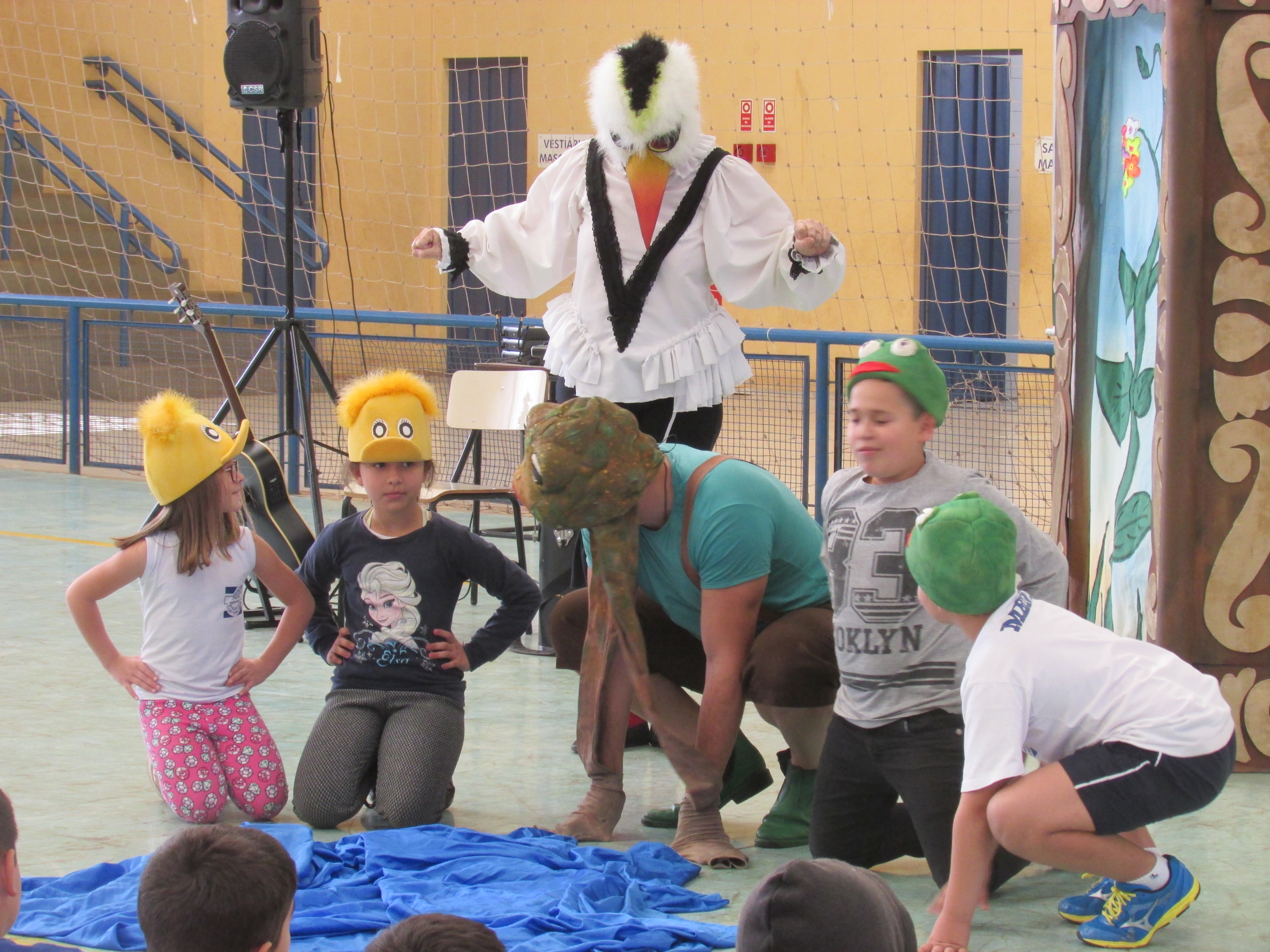 Peça teatral promove conscientização socioambiental a alunos da Rede Municipal de Educação