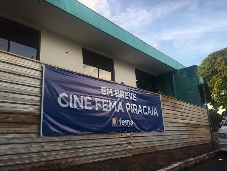 FEMA inicia reforma do cinema municipal
