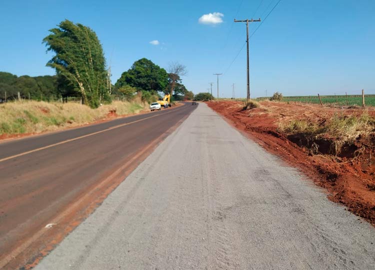Prefeitura constrói ciclofaixa com acesso até o Ecolago entre Assis e Lutécia 