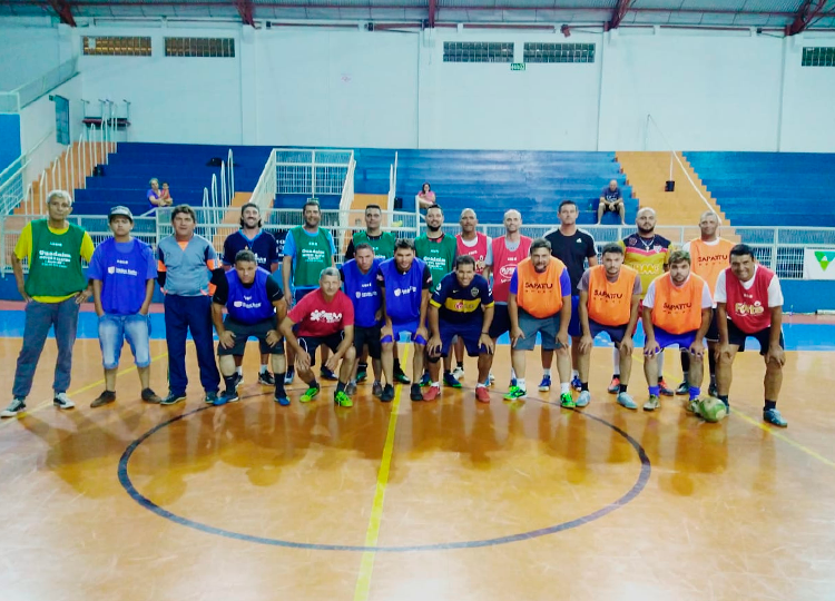 Servidores da Prefeitura estreiam no Futsal do Projeto Saúde Esportiva