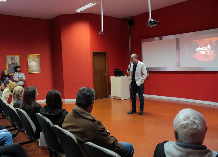 Assis sedia 1º Encontro com AFS Intercultura Brasil