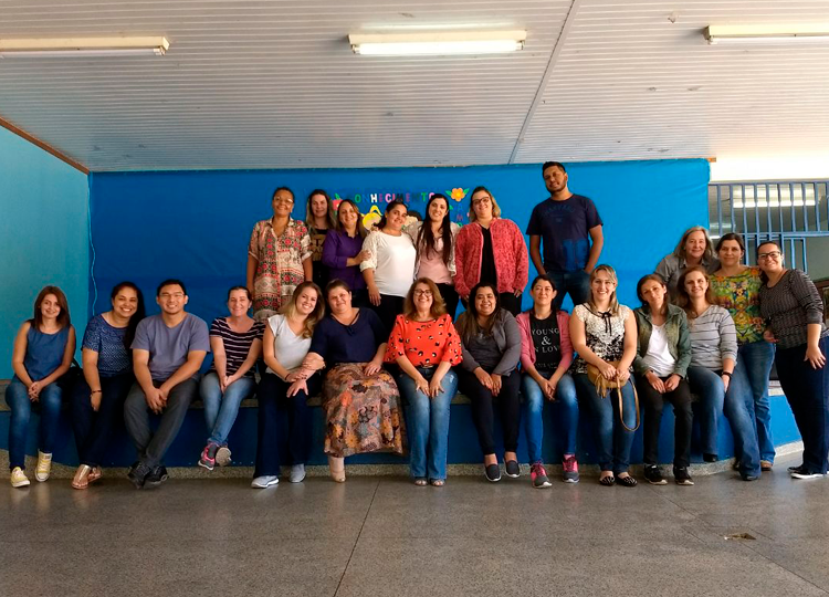 Escola Nísia Mercadante aborda leitura literária no planejamento anual