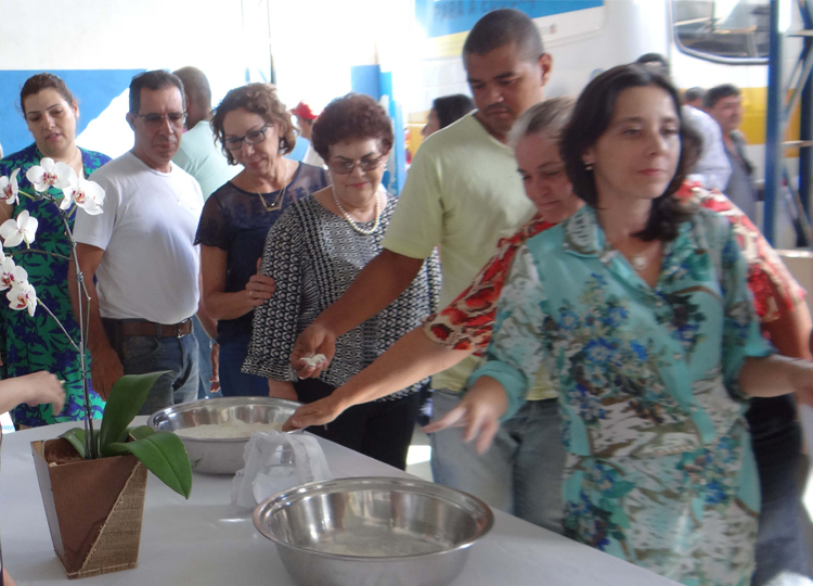 Servidores participam de reflexão sobre a Páscoa