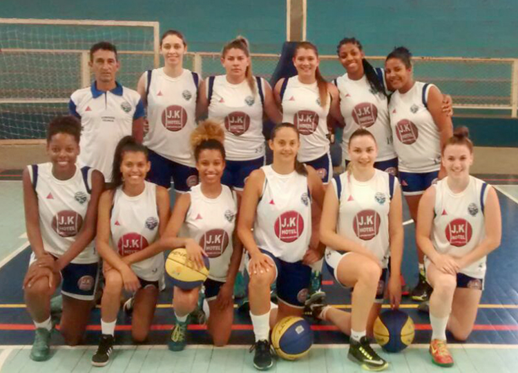 Basquete conquista 3ª posição em campeonato