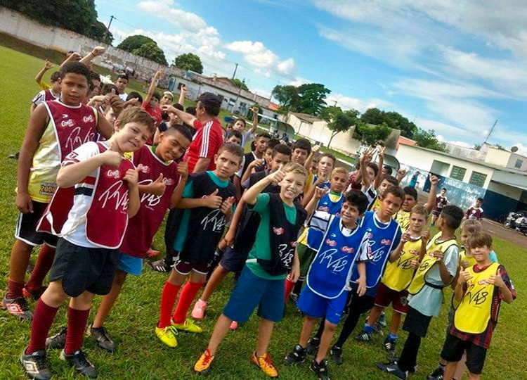ESPORTE EM MOVIMENTO: Retorno das aulas de futebol no Estádio Marcelino de Souza ocorre a partir de terça-feira, 8