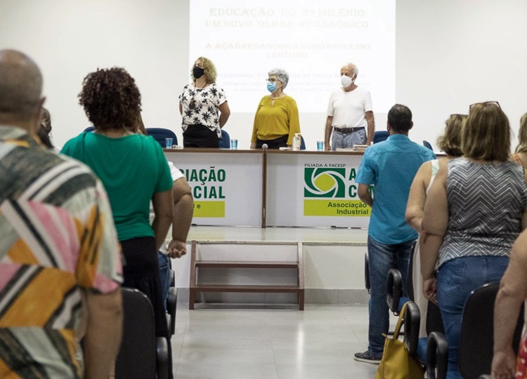 EDUCAÇÃO EM MOVIMENTO: Município realiza a Semana Formativa para gestores e coordenadores pedagógicos