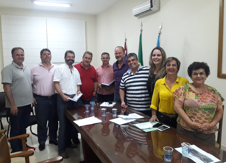 Prefeito faz reunião de trabalho e pede a secretários que mantenham o ritmo