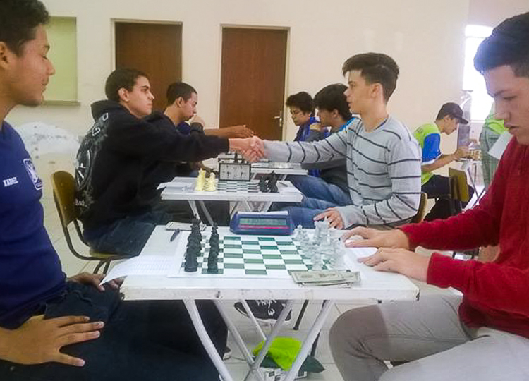 Equipe de Xadrez assisense participa do 34º Jogos Aberto da Juventude