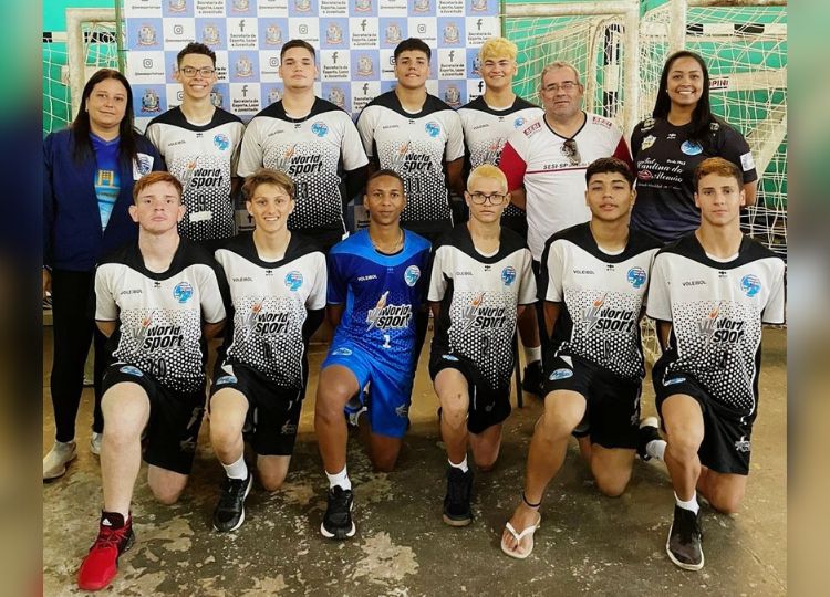 Equipe sub-16 de voleibol de Assis conquista a 4ª colocação no estado