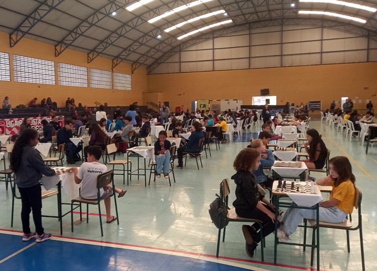 Copa Assisense de Xadrez reúne centenas participantes em Assis