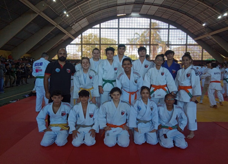 ESPORTE EM MOVIMENTO: Judô de Assis conquista 13 classificações para a fase final do Inter Regional de Aspirantes