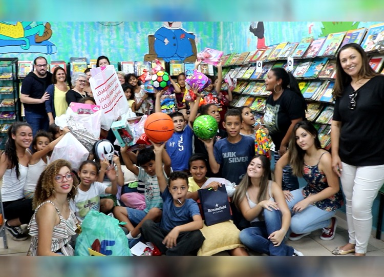 Ação Solidária destina presentes de Natal a alunos da EMEIF Mafalda