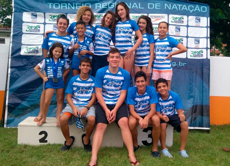 Assis brilha no Torneio Regional de Natação