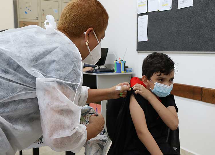 SAÚDE EM MOVIMENTO: Campanha de Multivacinação acontece nesse sábado, 30, para atualização de várias vacinas